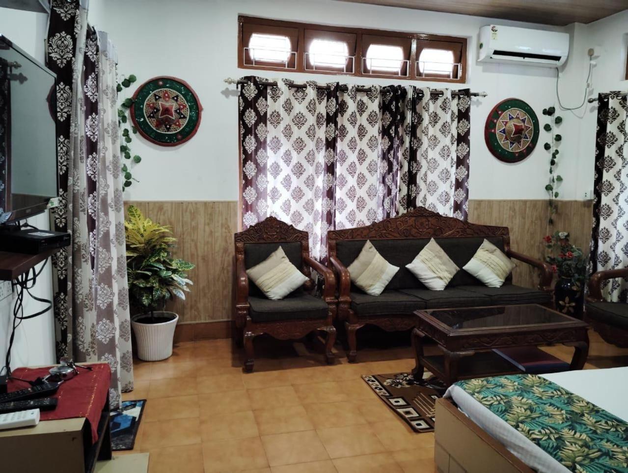 Amazing Homestay Guwahati Ngoại thất bức ảnh